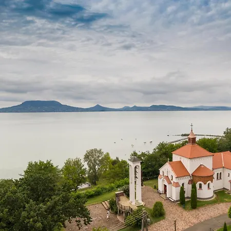 In 45324 Balatonmariafurdo