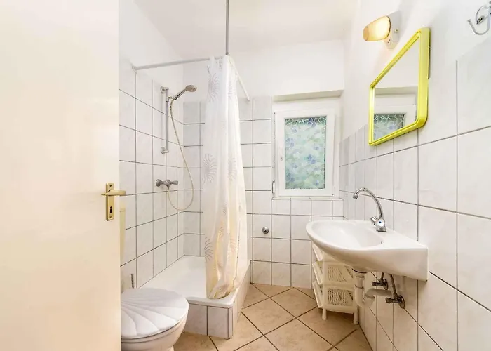 In 45324 * Balatonmariafurdo